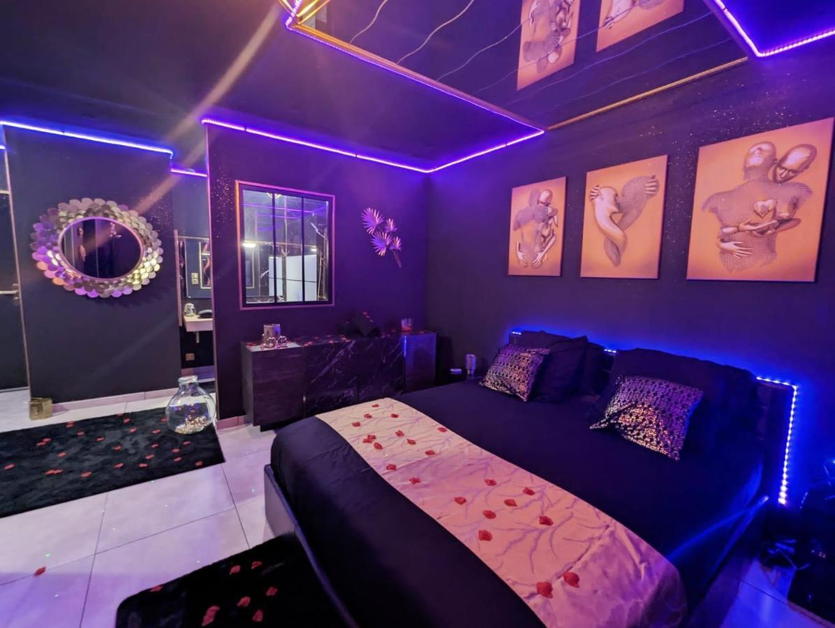 La Gold Room Jacuzzi & Sauna Prive 佩皮尼昂 外观 照片