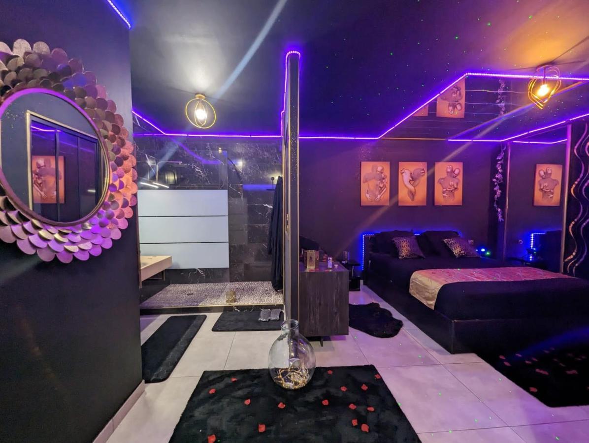 La Gold Room Jacuzzi & Sauna Prive 佩皮尼昂 外观 照片